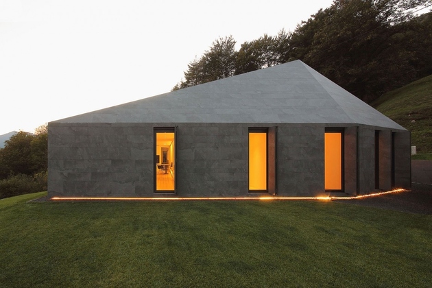 13-prefab-swiss-alps-house-designed-look-like-boulder.jpg