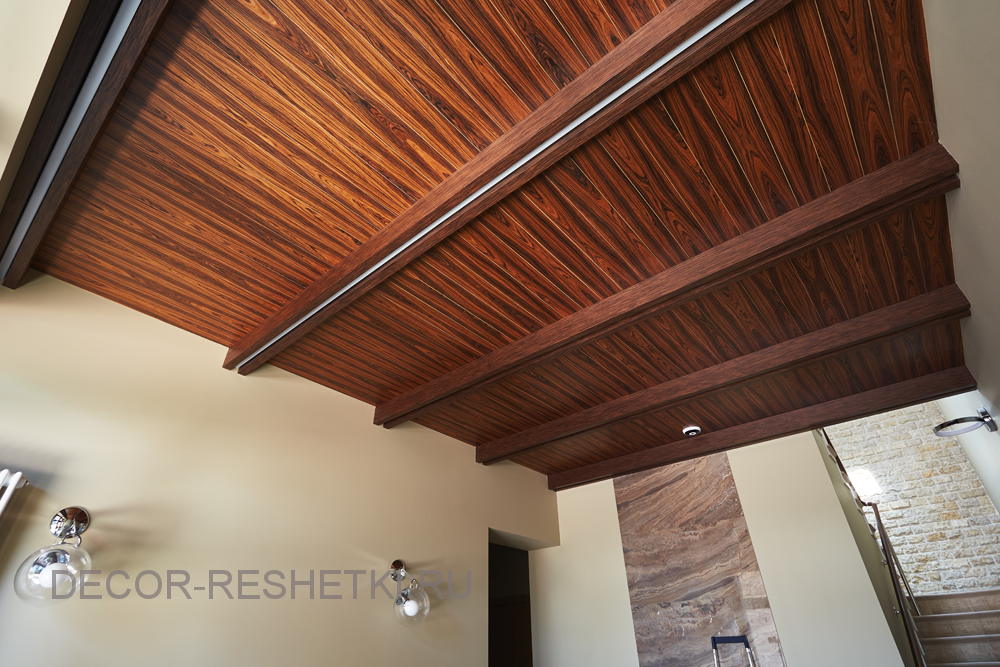 Отделка потолка мдф панелями на деревянные потолки: обшивка и отделка в ...