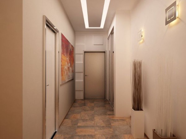 песочный цвет в дизайне длинного коридора в квартире 