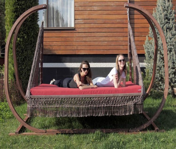 Как сделать своими руками садовые качели: фото моделей, чертежи и пошаговое руководство