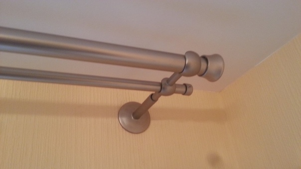 Как правильно повесить карниз для штор: Как правильно повесить карниз ...
